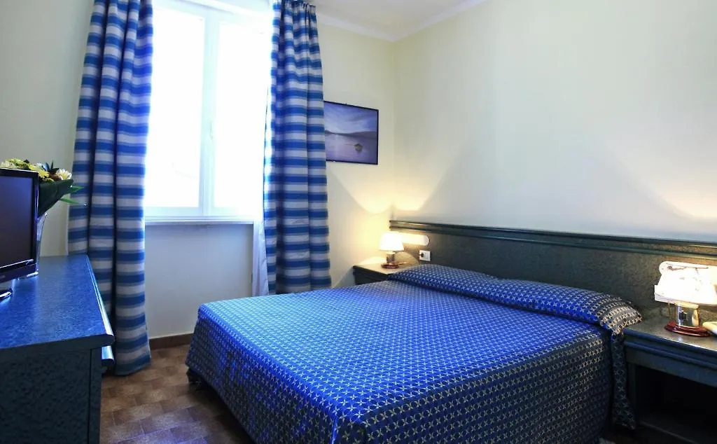 **** Aparthotel TH Ortano - Ortano Mare Village Rio Marina Italia
