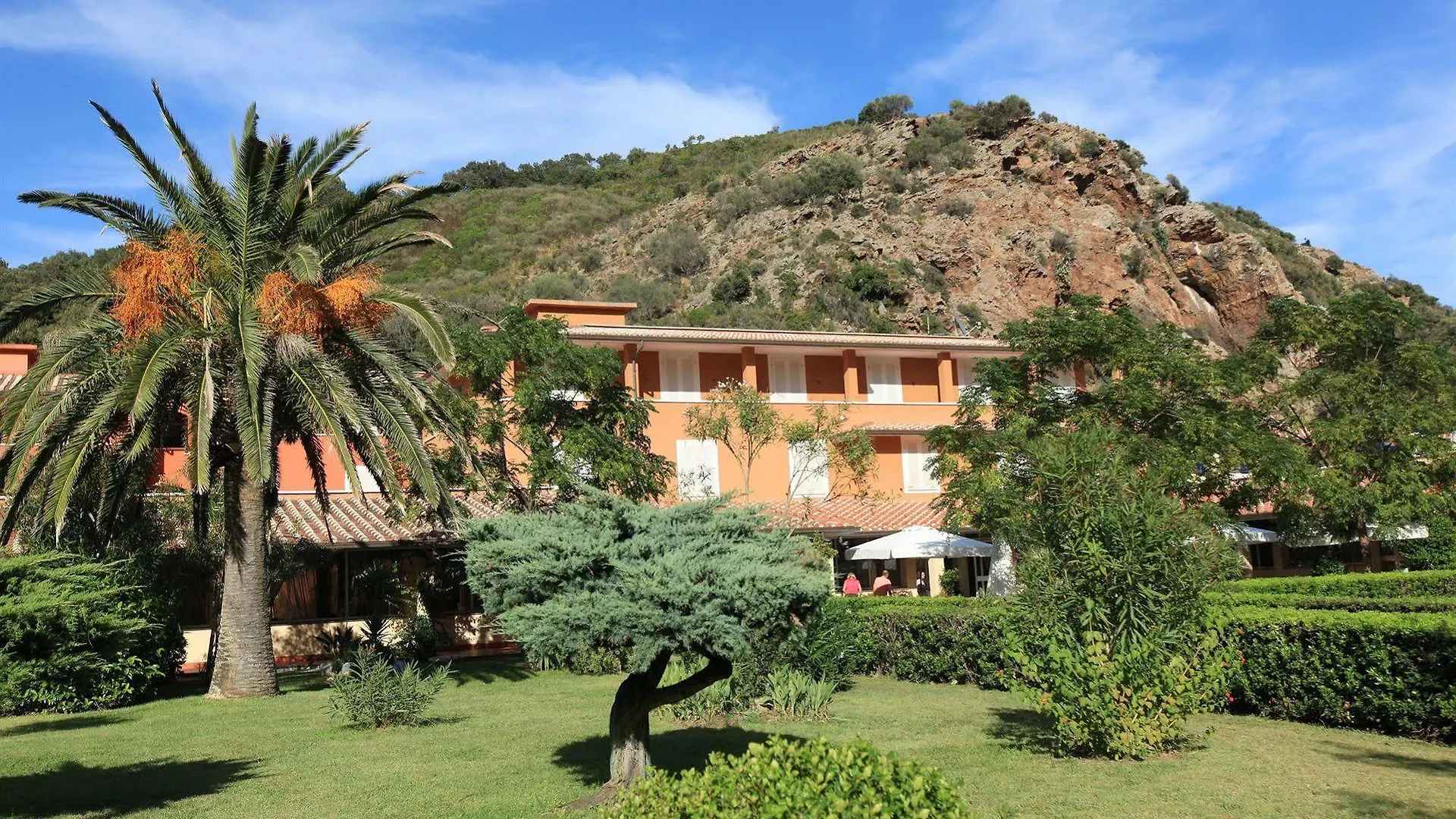 **** Aparthotel Th Ortano - Ortano Mare Residence Rio Marina Italië